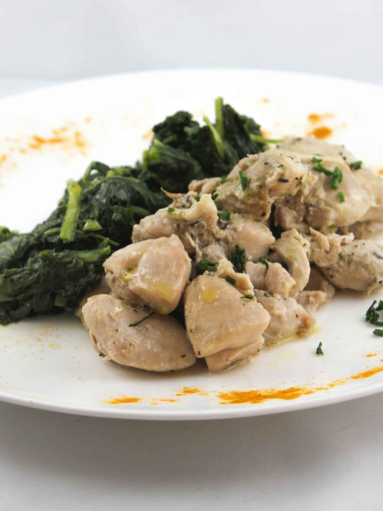 Bocconcini di pollo al timo con cime di rapa