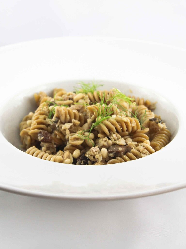 Fusilli integrali con sgombro alla siciliana