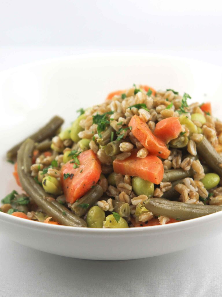 Insalata di farro con edamame