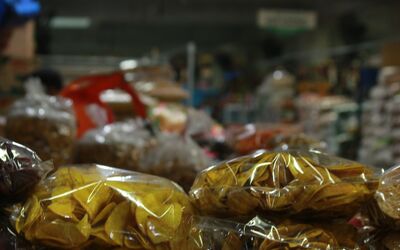 Cibi ultra-processati: guida pratica per fare la spesa 