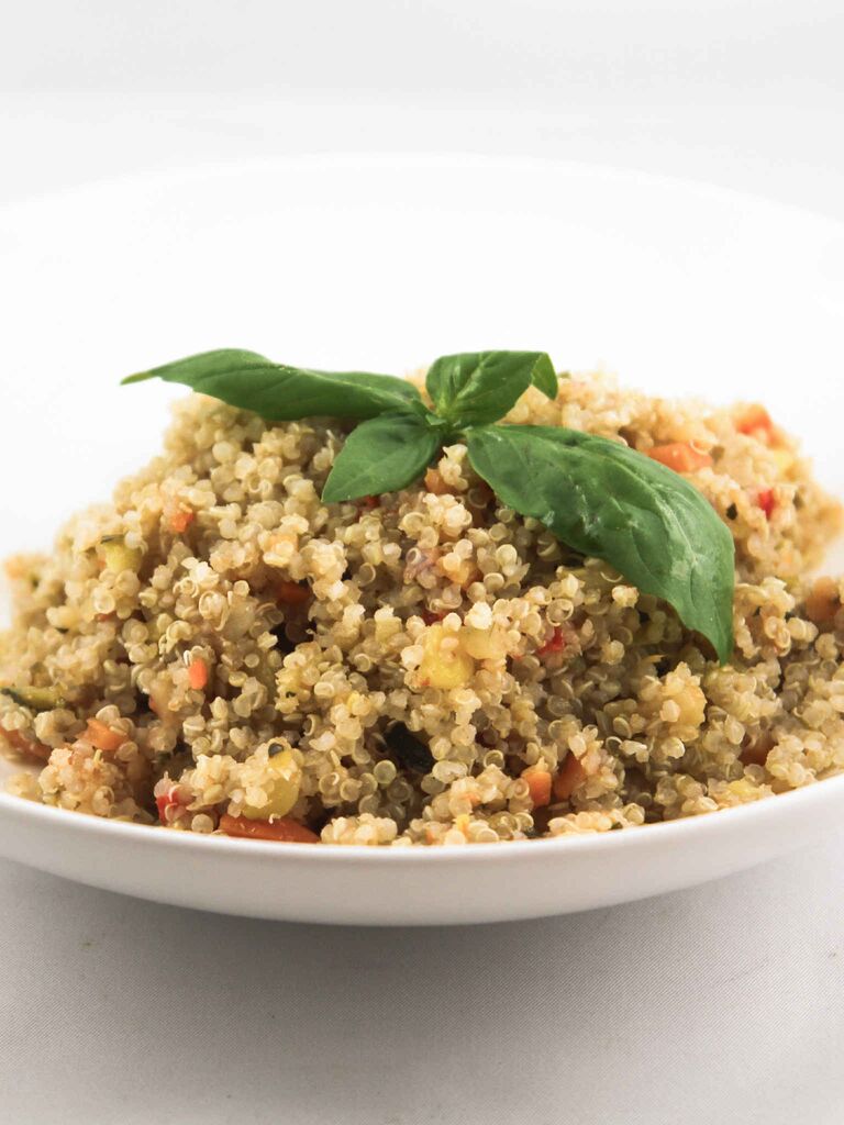 Quinoa con ragù di verdure
